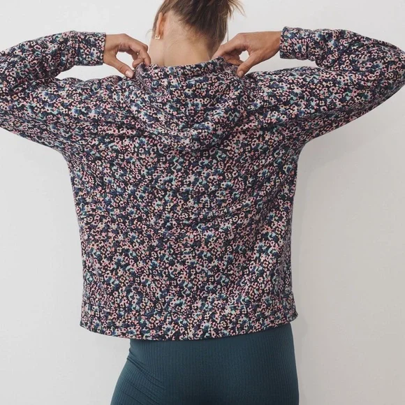 Gola X Anthropologie NWT generous S/M Hoodie Sweatshirt Floral Design, pockets - Picture 14 of 15
